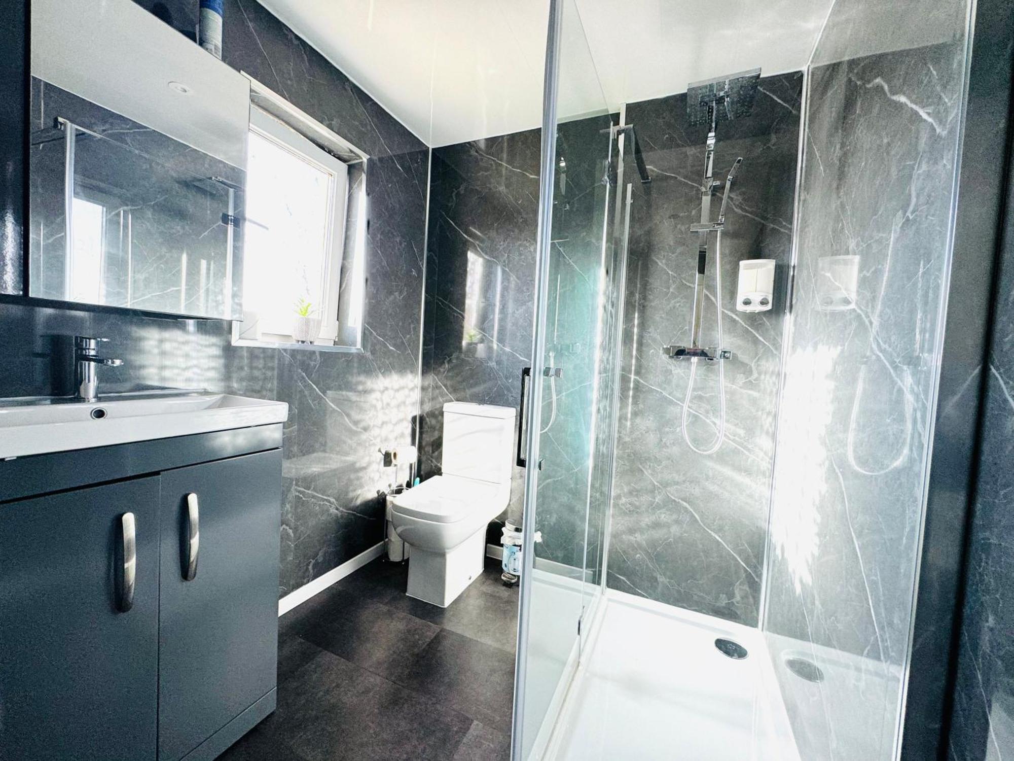 Tillicoultry Jupiter Apartment - Scotland Holiday Let Buitenkant foto